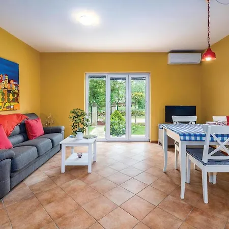 1 Bedroom Beautiful In *